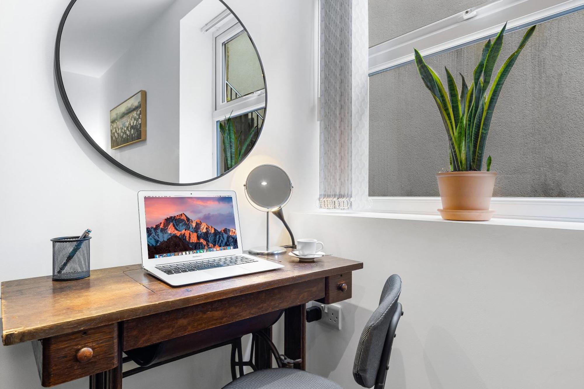 Modern Basement Stoke Newington London, Close To Transport *