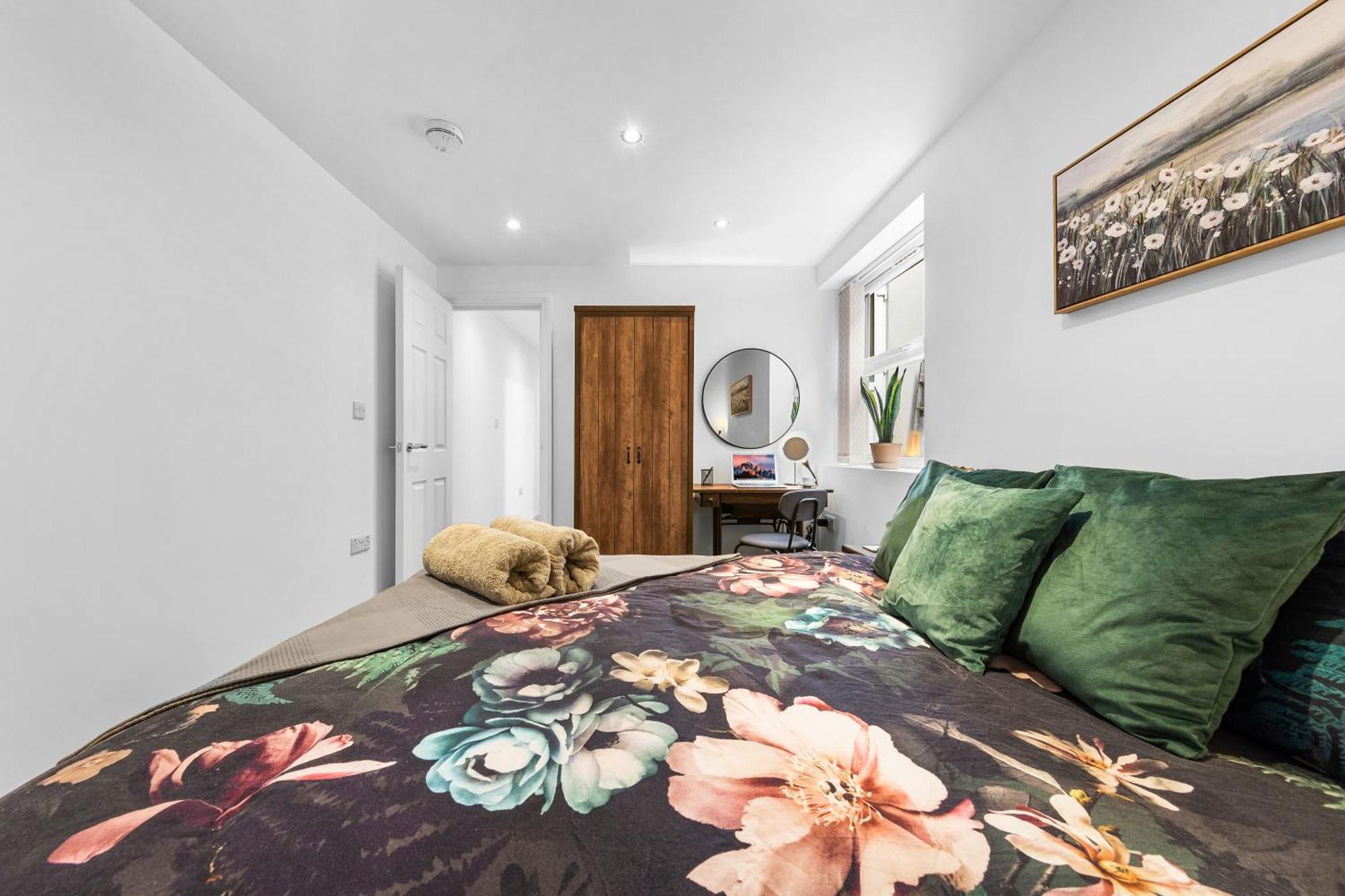 Modern Basement Stoke Newington London, Close To Transport Apartment