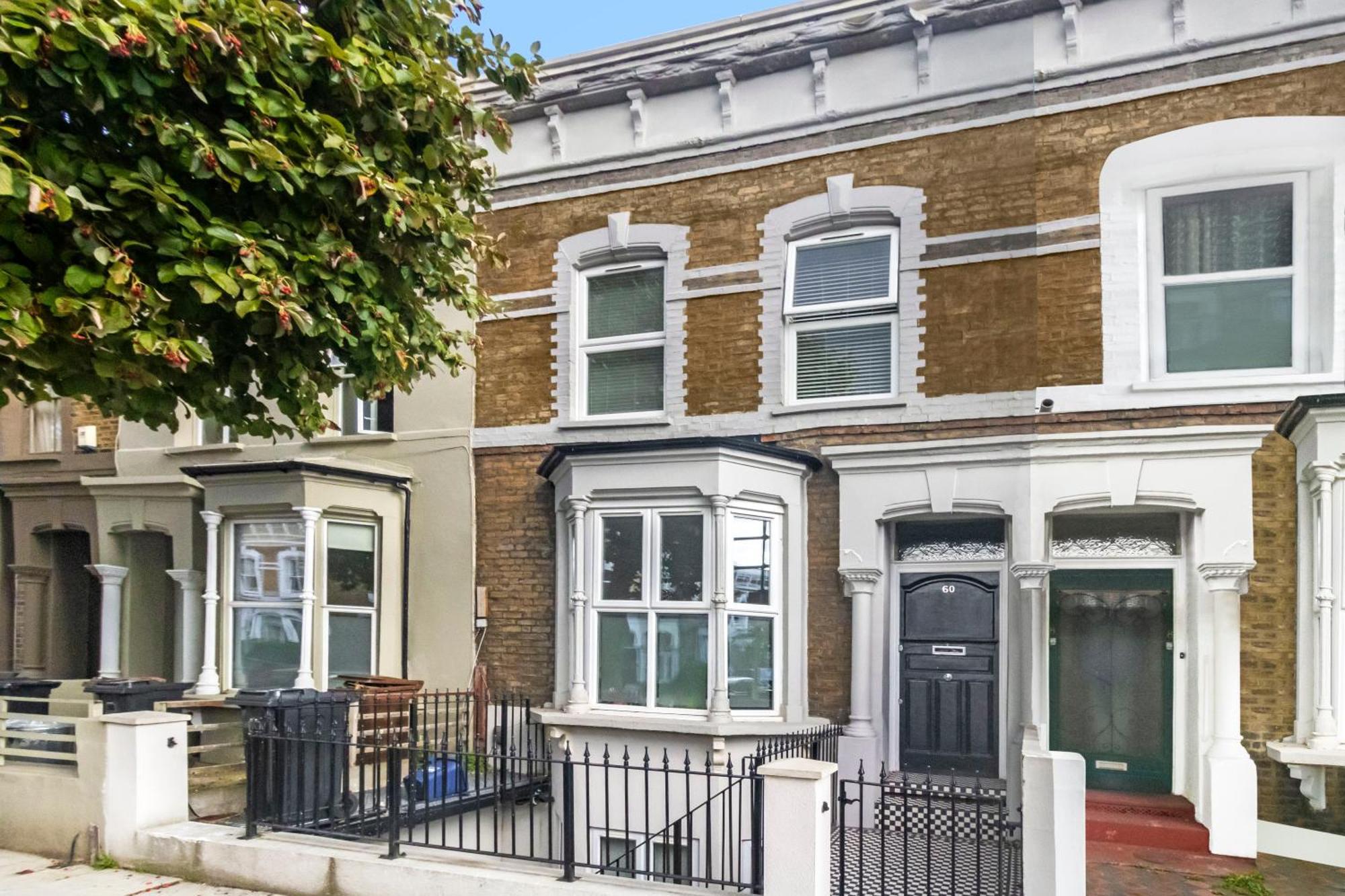 Modern Basement Stoke Newington London, Close To Transport Apartment London
