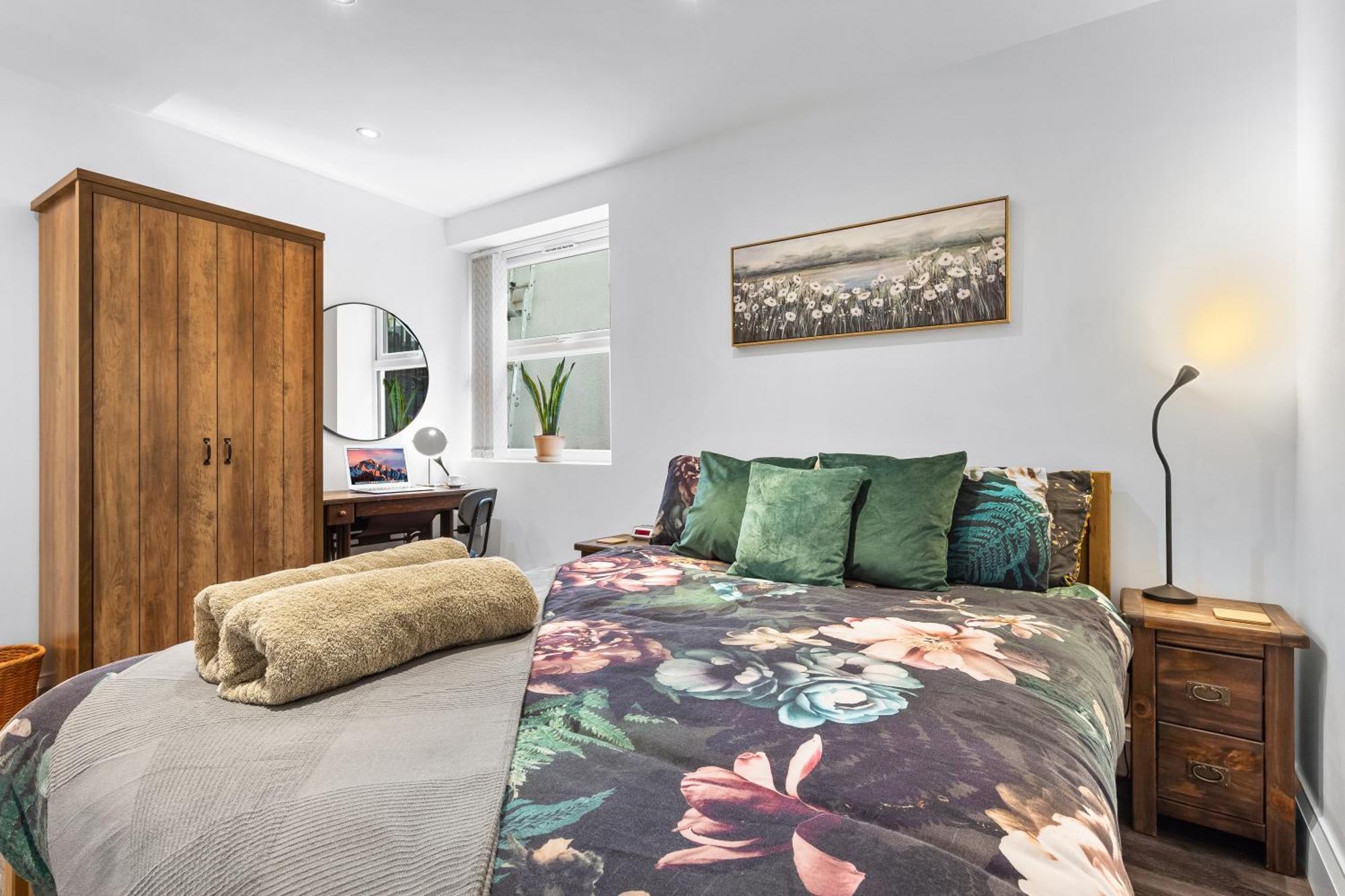 Modern Basement Stoke Newington London, Close To Transport Apartment London