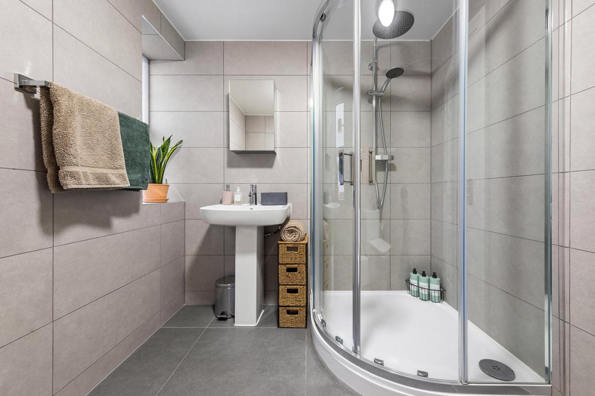 Modern Basement Stoke Newington London, Close To Transport * London