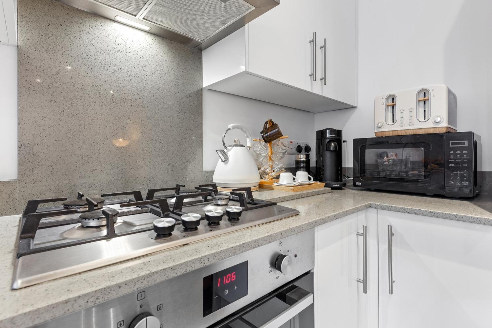 Apartment Modern Basement Stoke Newington London, Close To Transport London